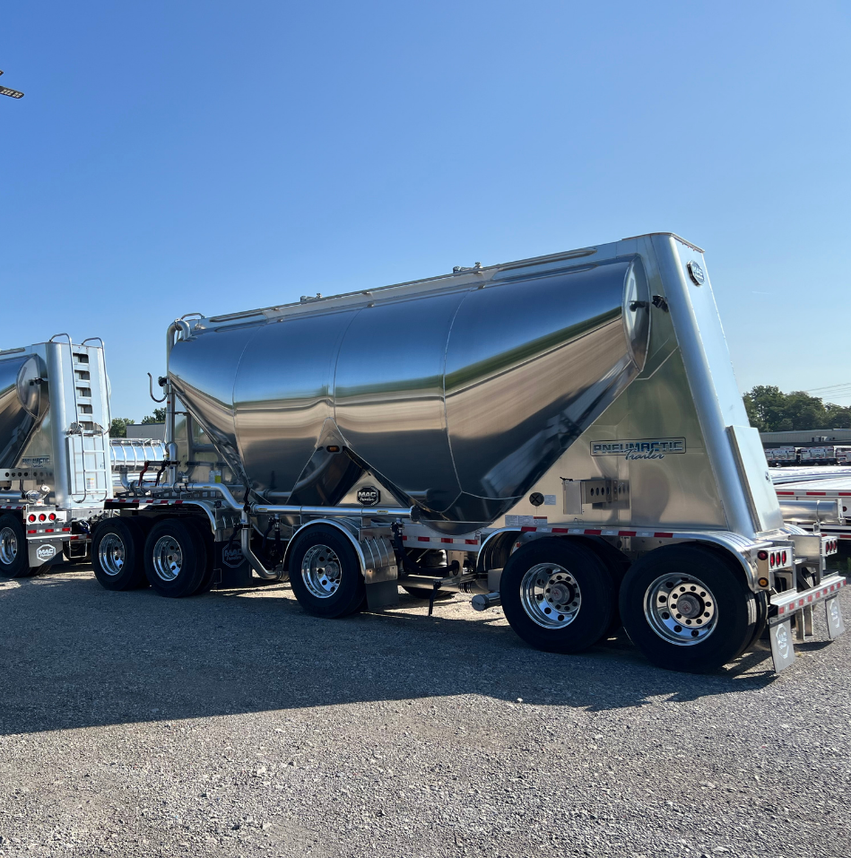 Side of Lead and Pup Pneumatic Tank
